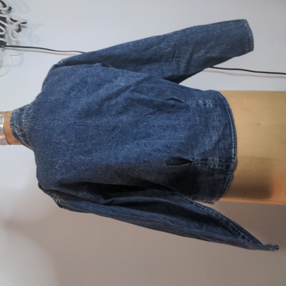 Vintage 80s/90s denim jacket studded Sz S/M - Picture 2 of 2